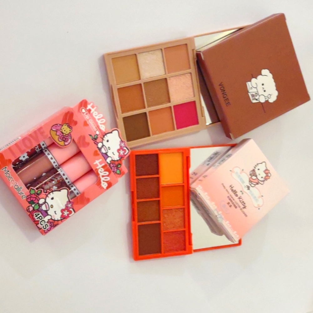 Eyeshadow, blush and lipgloss!!